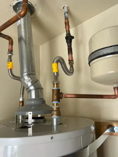 Water heater installation and plumbing repair in Greenview Shores of Wellington